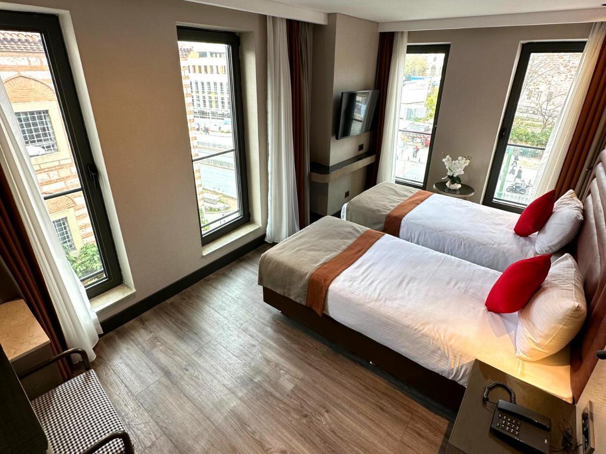 Otel Sky 4*