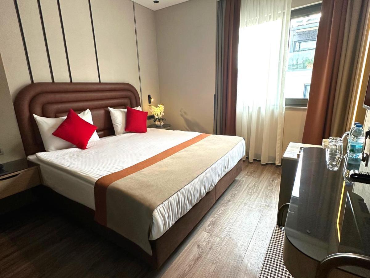 Otel Sky 4*